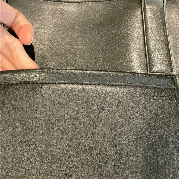 Matt & Nat Black Vegan Bag - Picture 6 of 6